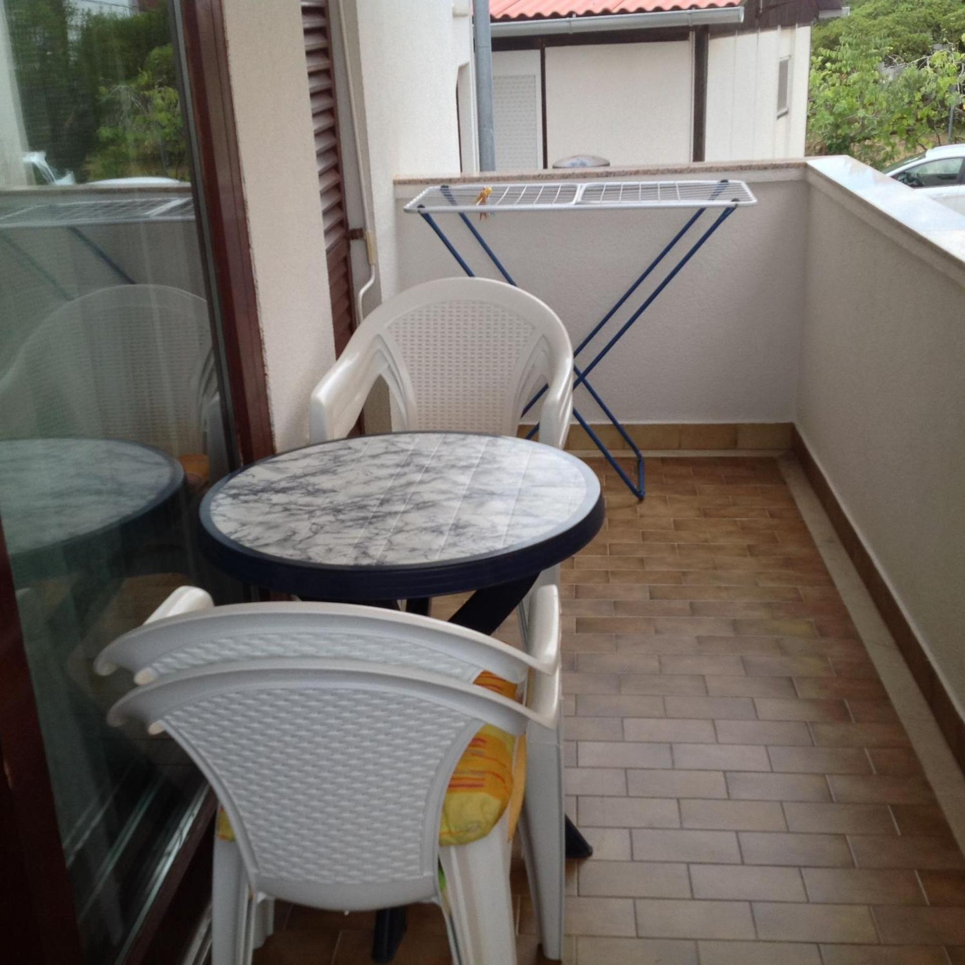 Miki Apartment *